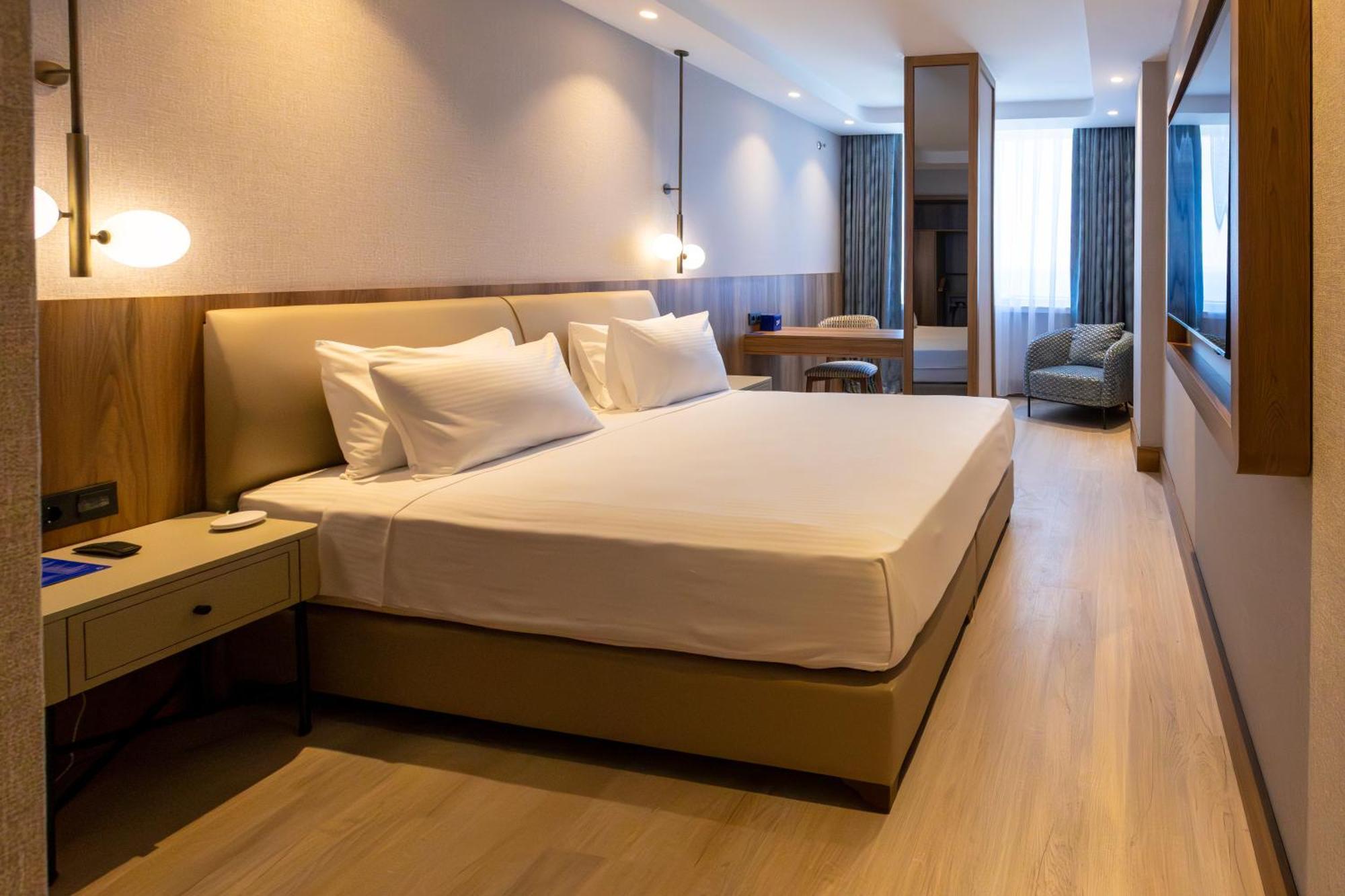 Delta Hotels By Marriott Antalya Lara - Adult Only Luaran gambar